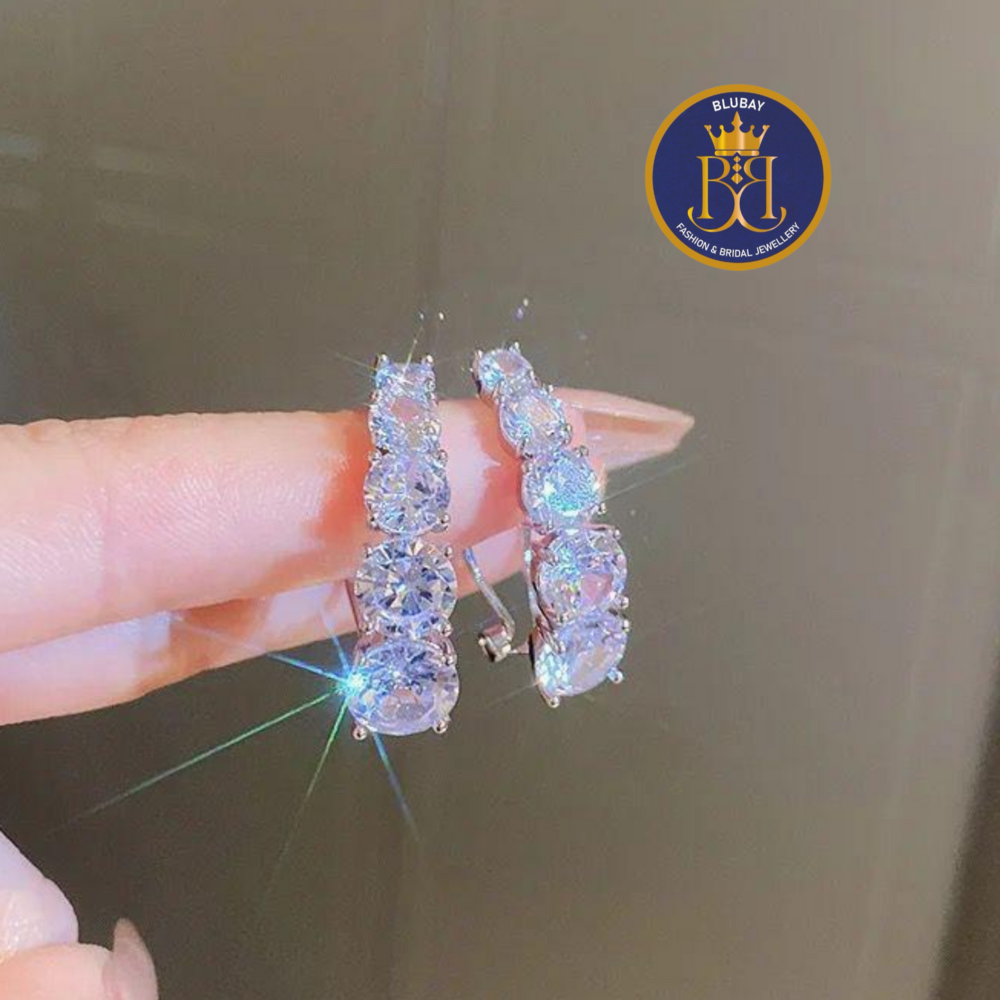 Premium celebrity favourite Crystal claw silver earrings with lock