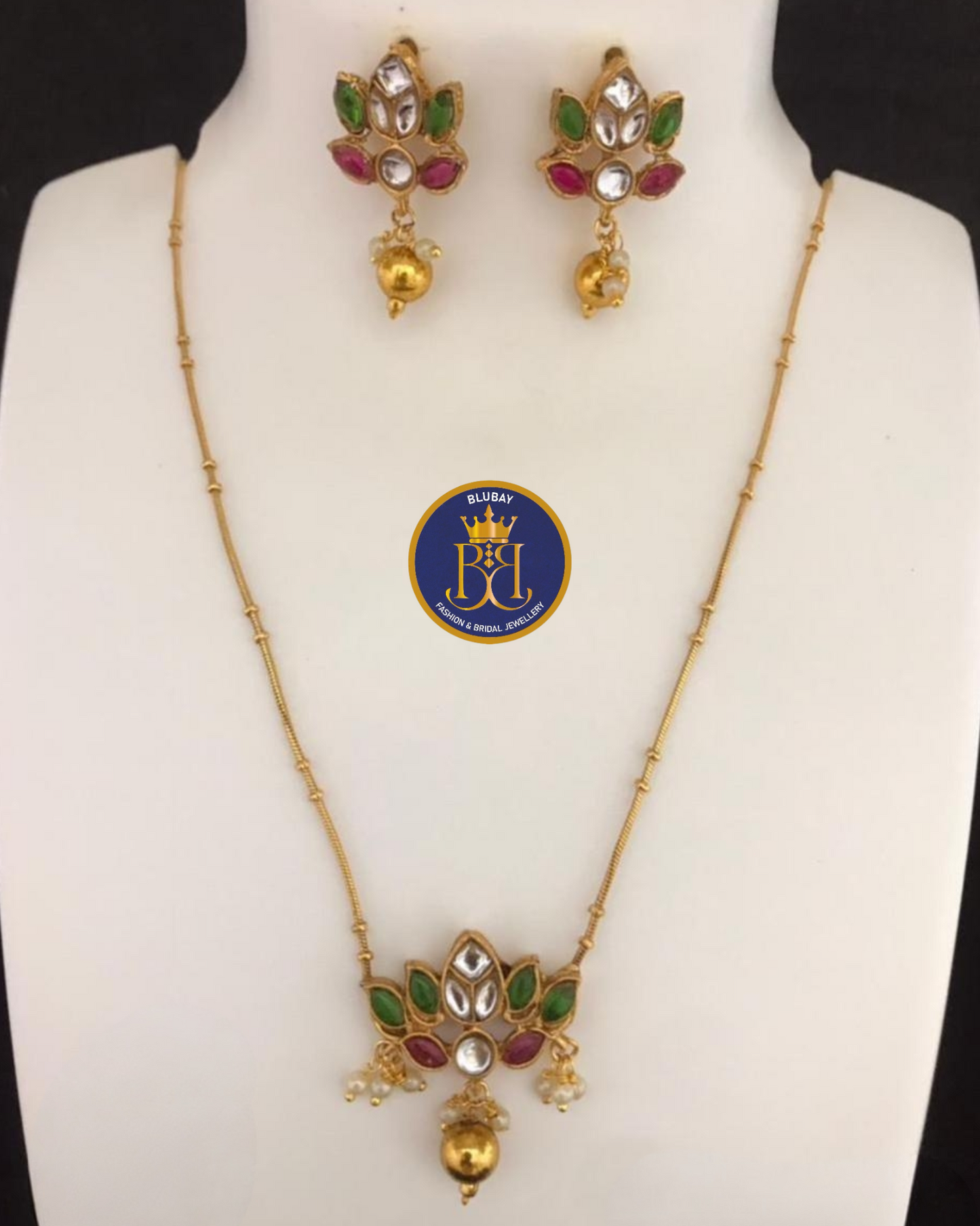 Single Lotus pearls delicate golden chain pendant Necklace set