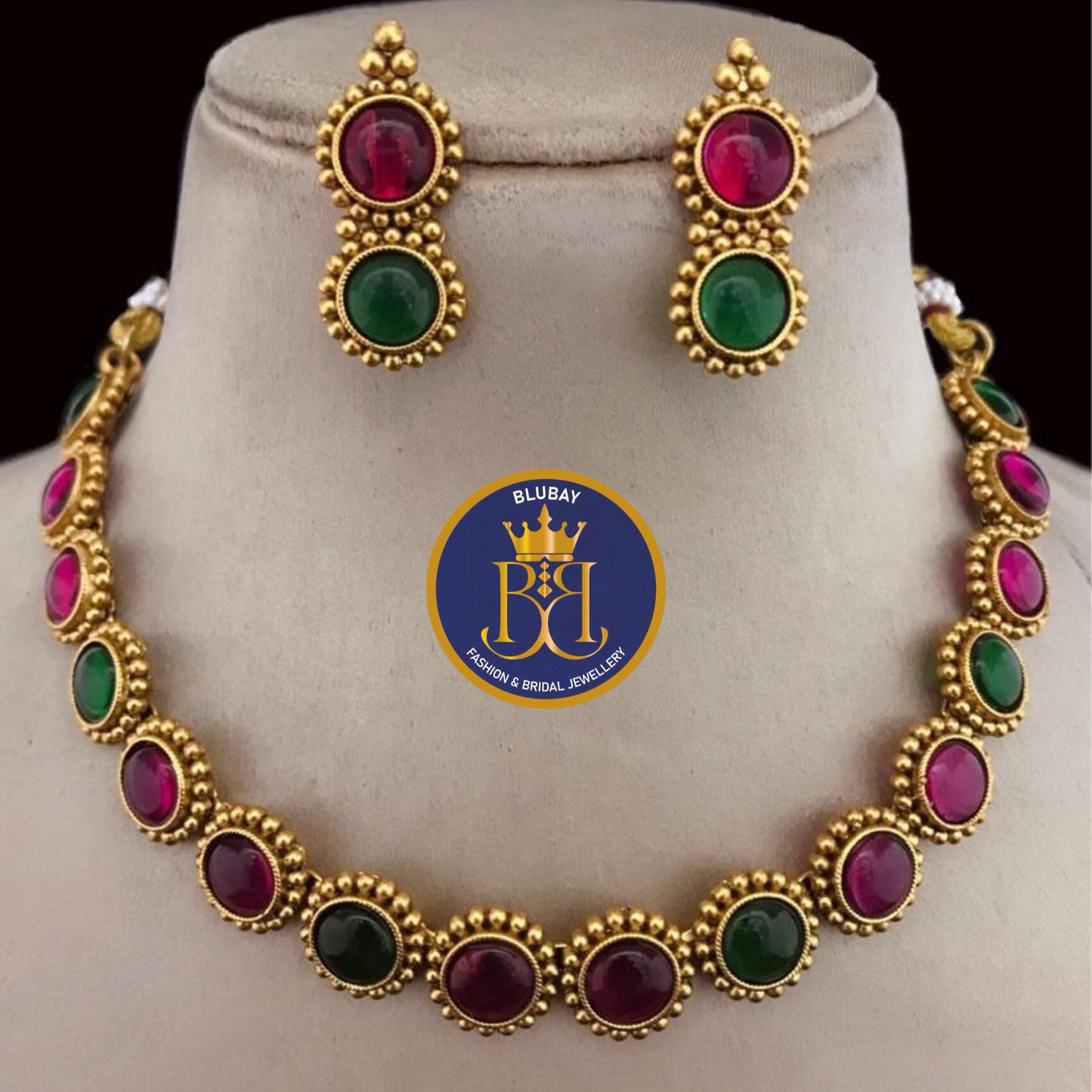 Red and green glasdy stone golden chakra Necklace set