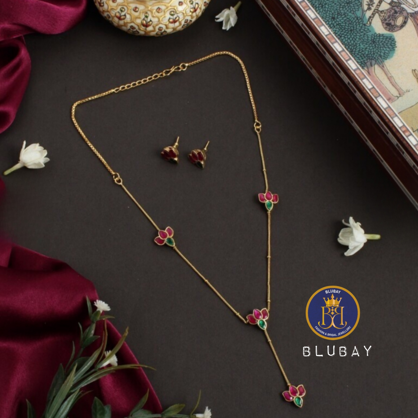 Budding Lotus jadau kundan kemp gold tassel chain set