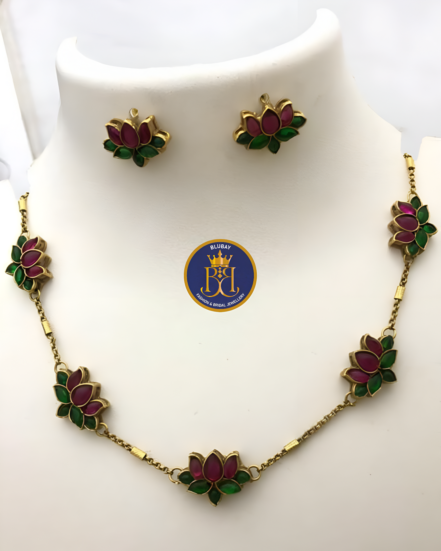 The perfect red and green Lotus gold linked chain Choker Necklace set