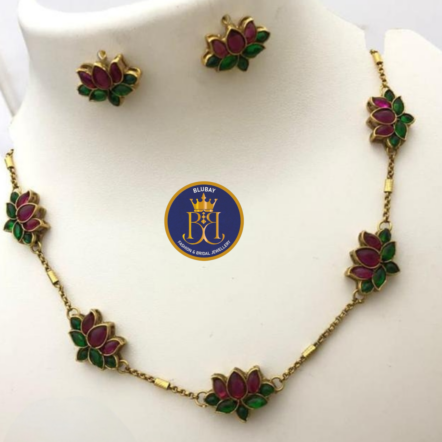 Red and green Lotus golden chain Choker Necklace set with Studs earrings