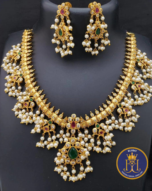 Classic extravagant Guttapusalu Necklace set